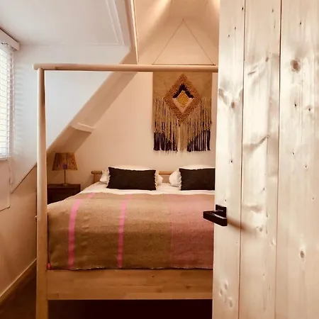 Cala Bassa Beachhouse *